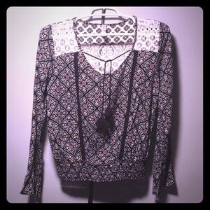 Boho hippie top with tassel drawstring sz Small Floral